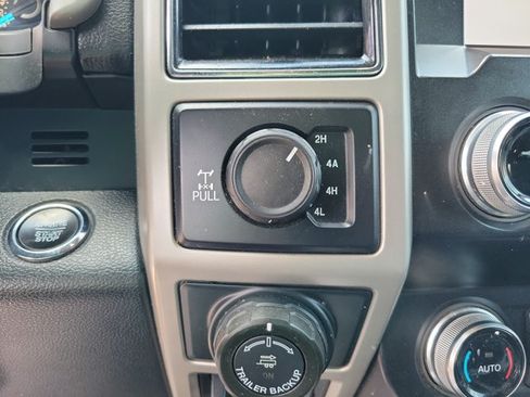 Used 2020 Ford F150 Lariat w/ Equipment Group 502A Luxury AWD/4WD image 14