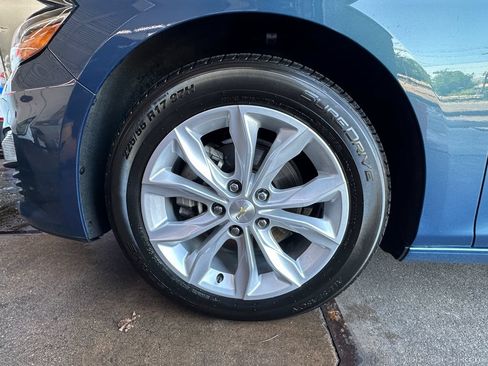 Used 2025 Chevrolet Malibu LT FWD image 14