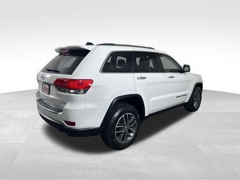 Used 2018 Jeep Grand Cherokee Limited AWD/4WD image 6