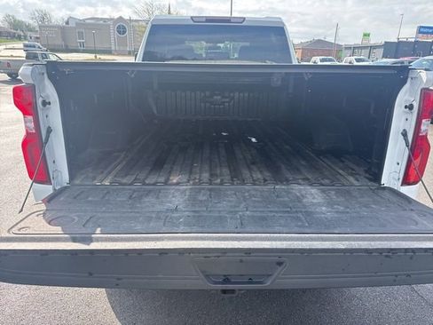 Used 2020 Chevrolet Silverado 2500 Custom w/ Custom Value Package image 14