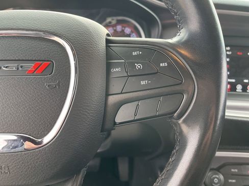 Used 2019 Dodge Challenger SXT image 16