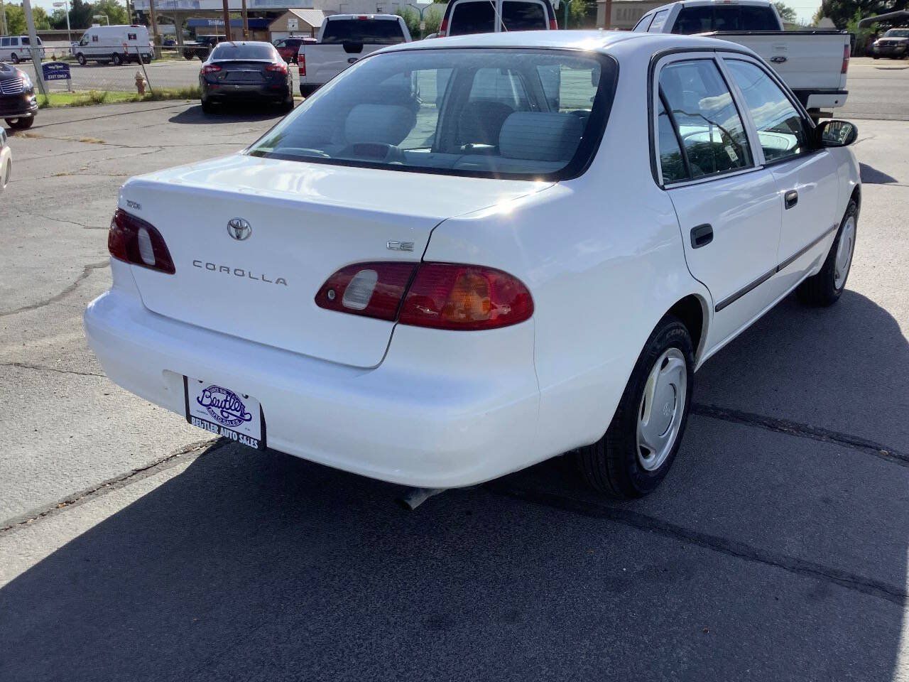 Used 2000 Toyota Corolla VE FWD image 11