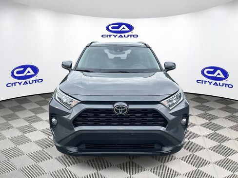 Used 2020 Toyota RAV4 XLE Premium FWD image 10