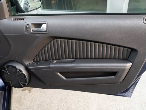 Used 2012 Ford Mustang Shelby GT500 w/ SVT Performance Pkg image 37