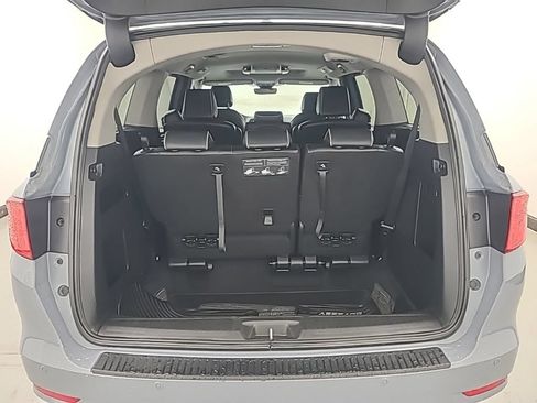 Used 2023 Honda Odyssey Elite image 19