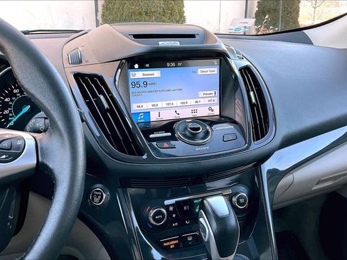 Used 2016 Ford Escape Titanium image 7