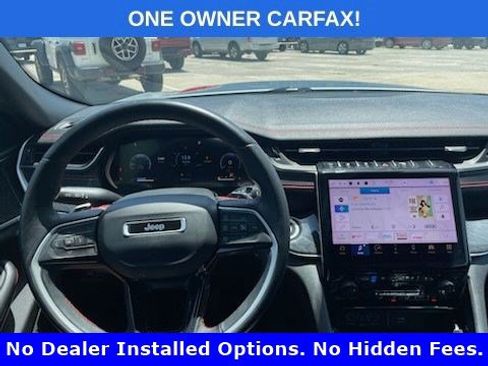 Used 2022 Jeep Grand Cherokee Trailhawk AWD/4WD image 8