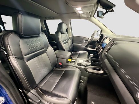 Used 2024 Nissan Frontier SL w/ Technology Package image 28