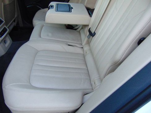 Used 2018 Audi Q5 2.0T Premium Plus w/ Premium Plus Package image 11