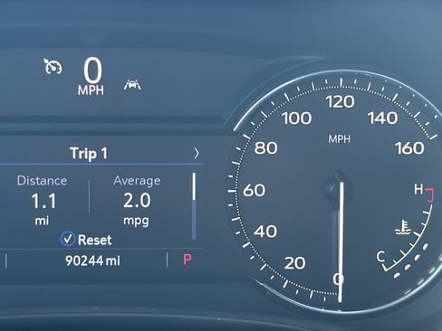 Used 2022 Cadillac XT4 Premium Luxury w/ Enhanced Visibility Package FWD image 20