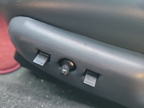 Used 1995 Chevrolet Camaro Z28 RWD image 13