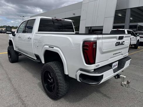 Used 2024 GMC Sierra 2500 Denali Ultimate image 7