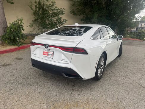 Used 2023 Toyota Mirai w/ Advanced Technology Package RWD image 3