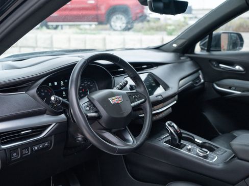 Used 2022 Cadillac XT4 Premium Luxury w/ Sun And Sound Package AWD/4WD image 16