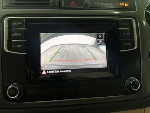 Used 2016 Volkswagen Tiguan S FWD image 14