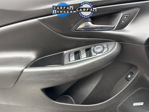 Used 2016 Chevrolet Volt Premier w/ Driver Confidence Package image 16