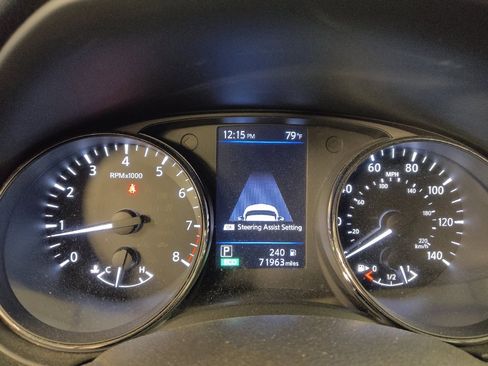 Used 2019 Nissan Rogue SL w/ Premium Package FWD image 23
