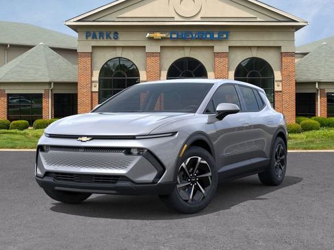 New 2026 Chevrolet Equinox EV LT image 7