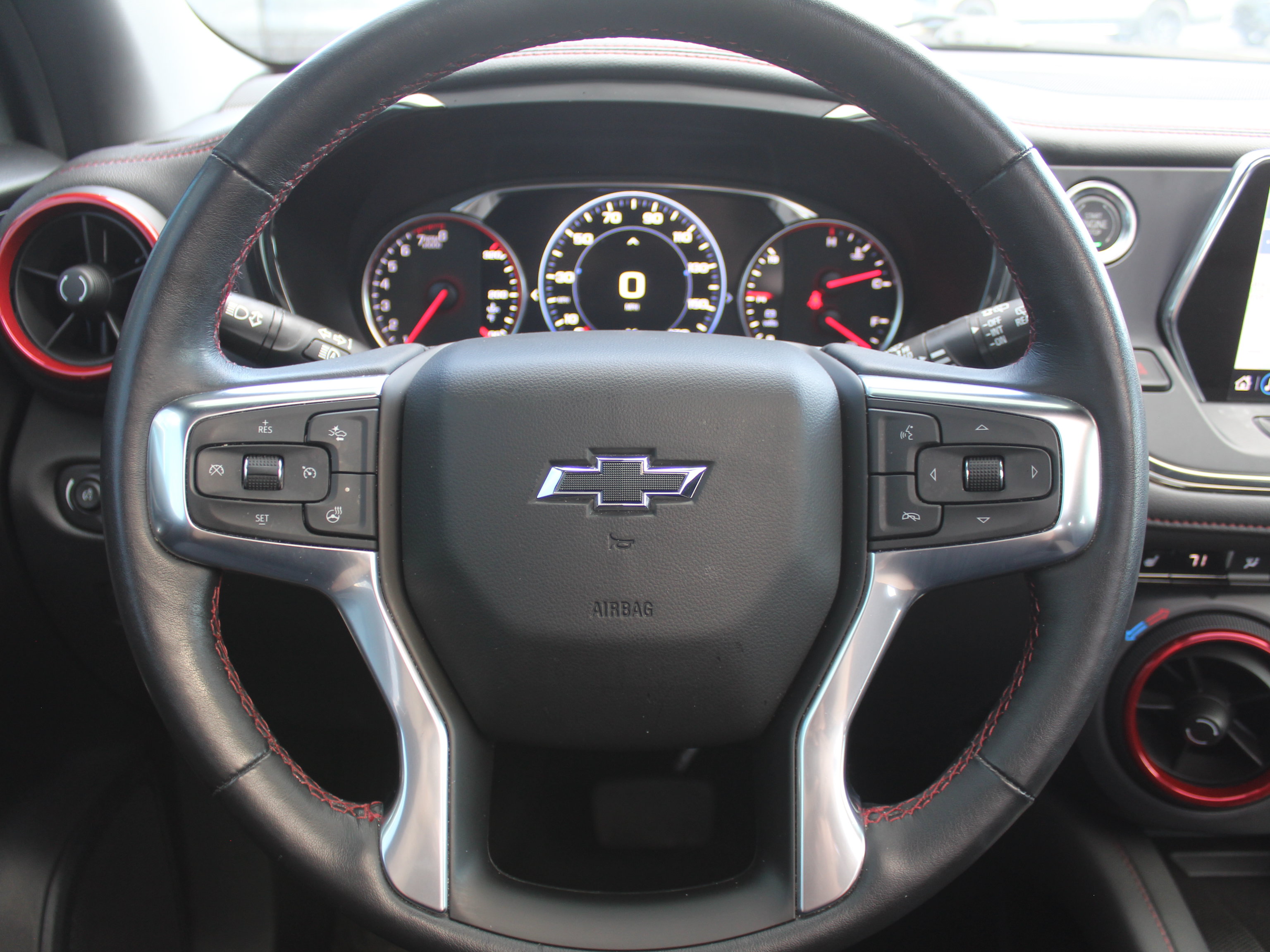 Used 2021 Chevrolet Blazer RS w/ Enhanced Convenience Package FWD image 17