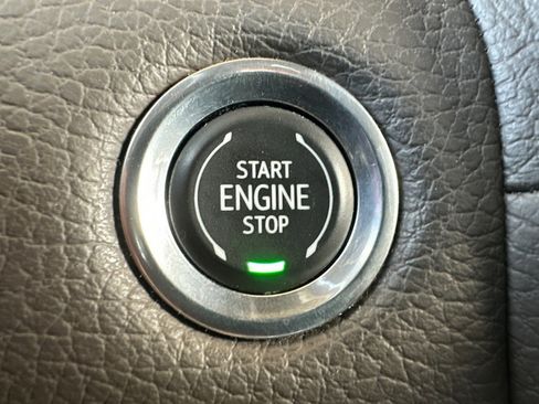 Certified 2021 GMC Yukon Denali w/ Denali Ultimate Package image 24