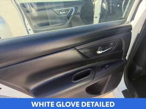 Used 2017 Nissan Altima 2.5 S w/ Power Driver Seat Package FWD image 11