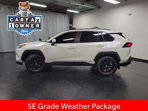 Used 2022 Toyota RAV4 SE w/ Convenience Package AWD/4WD image 5