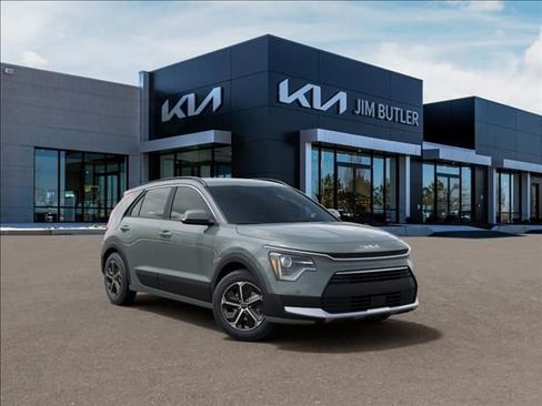 New 2026 Kia Niro EX FWD image 8