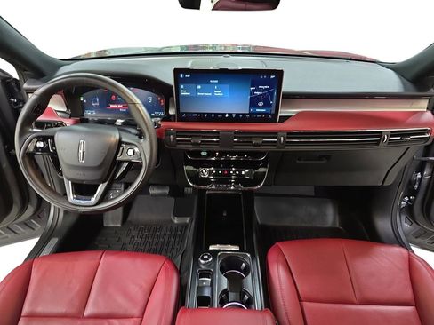 Used 2023 Lincoln Corsair Reserve w/ Equipment Group 201A image 12