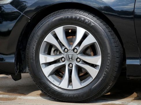 Used 2015 Honda Accord LX image 24