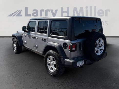 Used 2020 Jeep Wrangler Unlimited Sport S image 3