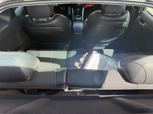 Used 2012 Hyundai Veloster w/ Style Pkg FWD image 14