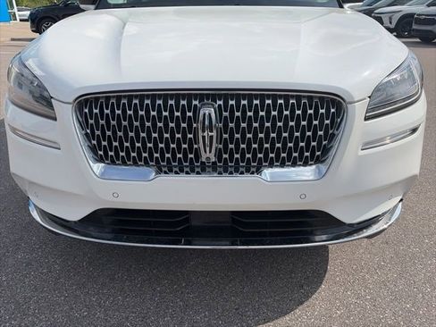 Used 2021 Lincoln Corsair Reserve FWD image 2