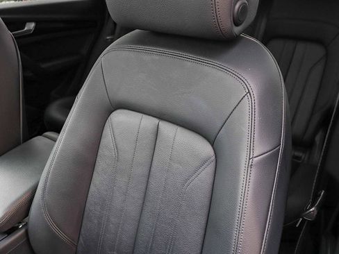 Used 2020 Audi Q5 e Premium Plus w/ Premium Plus Package image 39