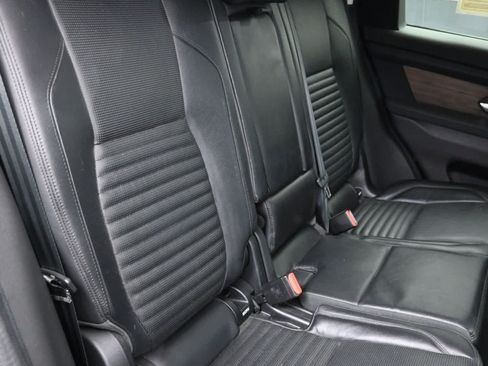 Used 2020 Land Rover Discovery Sport SE AWD/4WD image 15