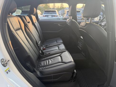 Used 2021 Audi Q7 3.0T Premium AWD/4WD image 20