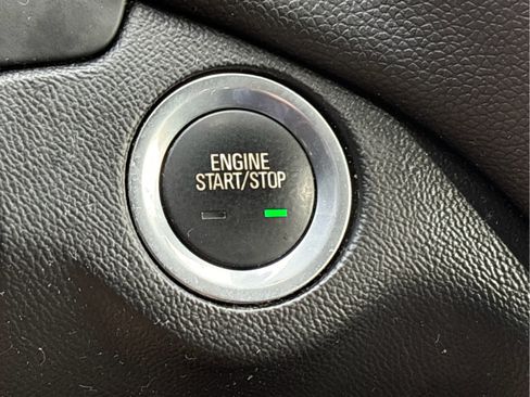 Used 2020 Chevrolet Equinox LT image 21