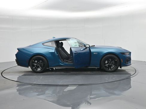 New 2026 Ford Mustang GT RWD image 4