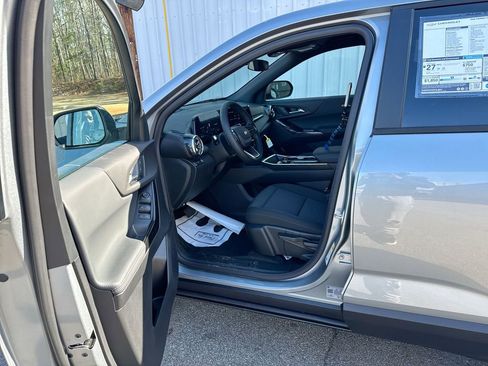 New 2026 Chevrolet Equinox LT image 13