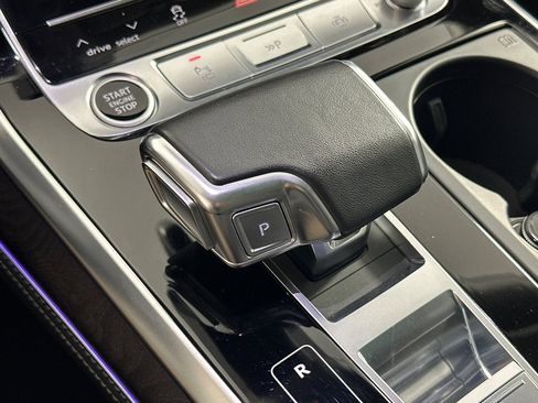 Used 2023 Audi Q8 Prestige w/ Prestige Package image 21