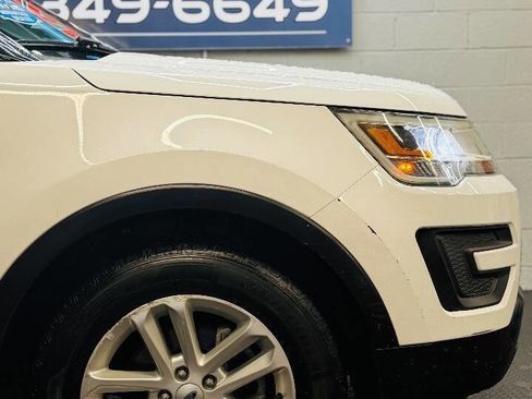 Used 2016 Ford Explorer FWD image 8