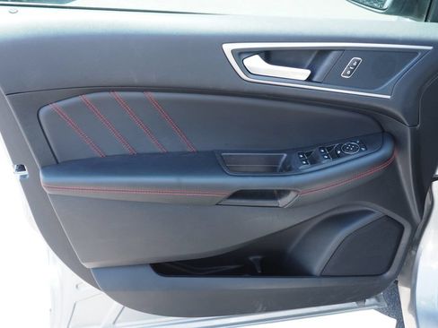 Used 2024 Ford Edge ST-Line AWD/4WD image 14