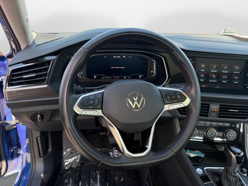 Used 2024 Volkswagen Jetta SEL FWD image 10