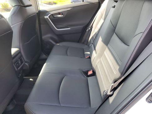 Used 2022 Toyota RAV4 Limited image 13
