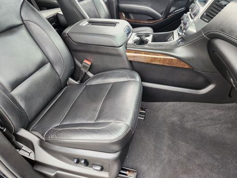 Used 2019 Chevrolet Tahoe LT RWD image 15
