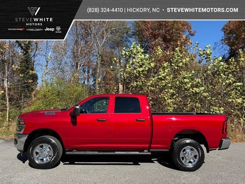 Used 2026 RAM 2500 Tradesman AWD/4WD image 1
