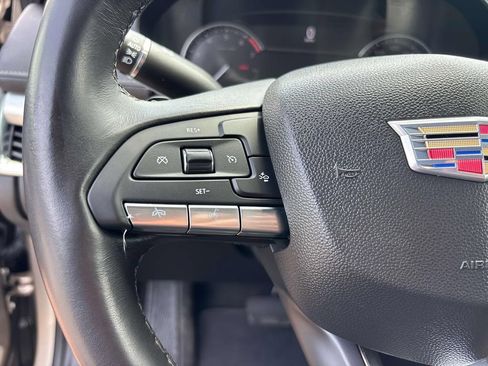Used 2022 Cadillac XT4 Premium Luxury w/ Enhanced Visibility Package FWD image 23