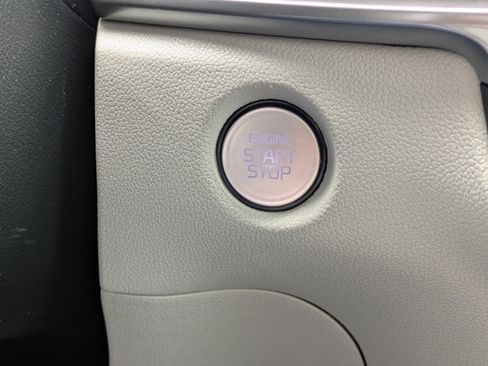 New 2026 Kia Sorento S w/ S Panoramic Sunroof Package FWD image 13