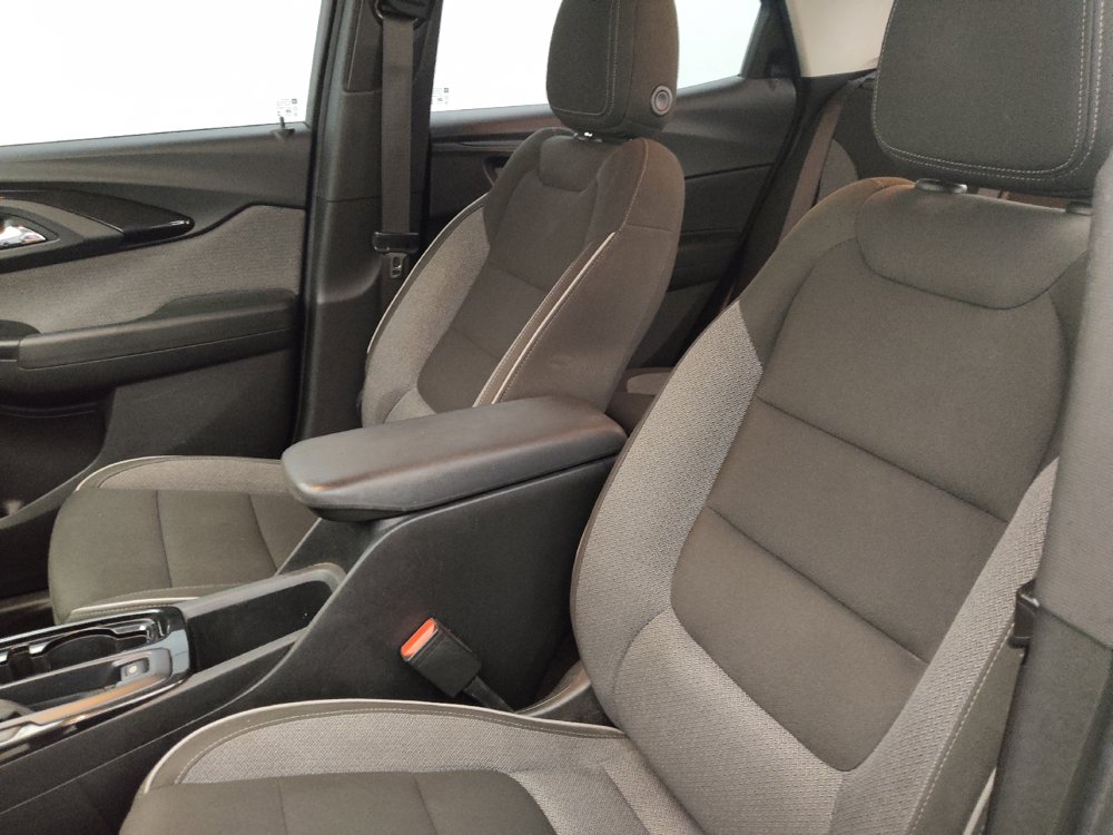 Used 2021 Chevrolet TrailBlazer LS FWD image 17
