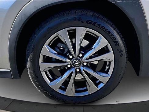 Used 2019 Lexus UX 200 F Sport image 33