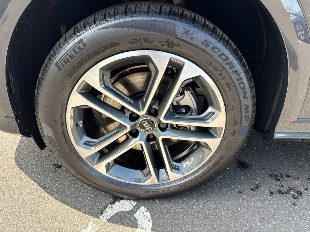 New 2026 Audi Q5 Premium AWD/4WD image 10
